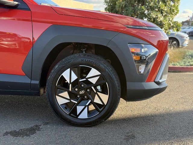 Certified 2025 Hyundai Kona SEL image 4