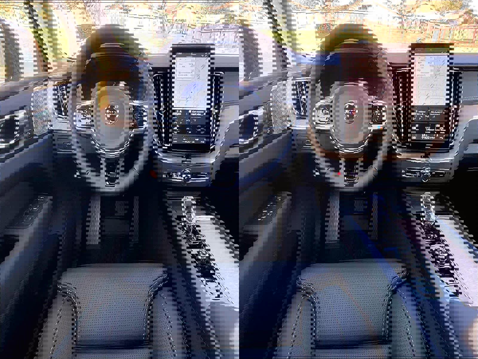 New 2026 Volvo XC60 T8 Ultra w/ Climate Package image 15