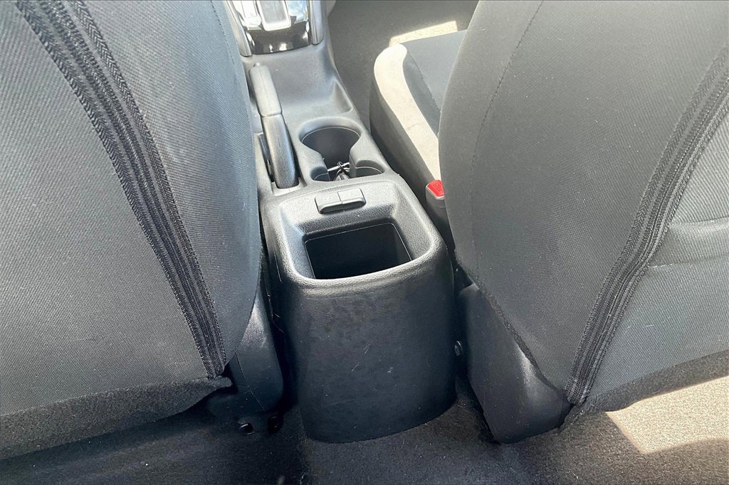 Used 2021 Nissan Versa SV image 31