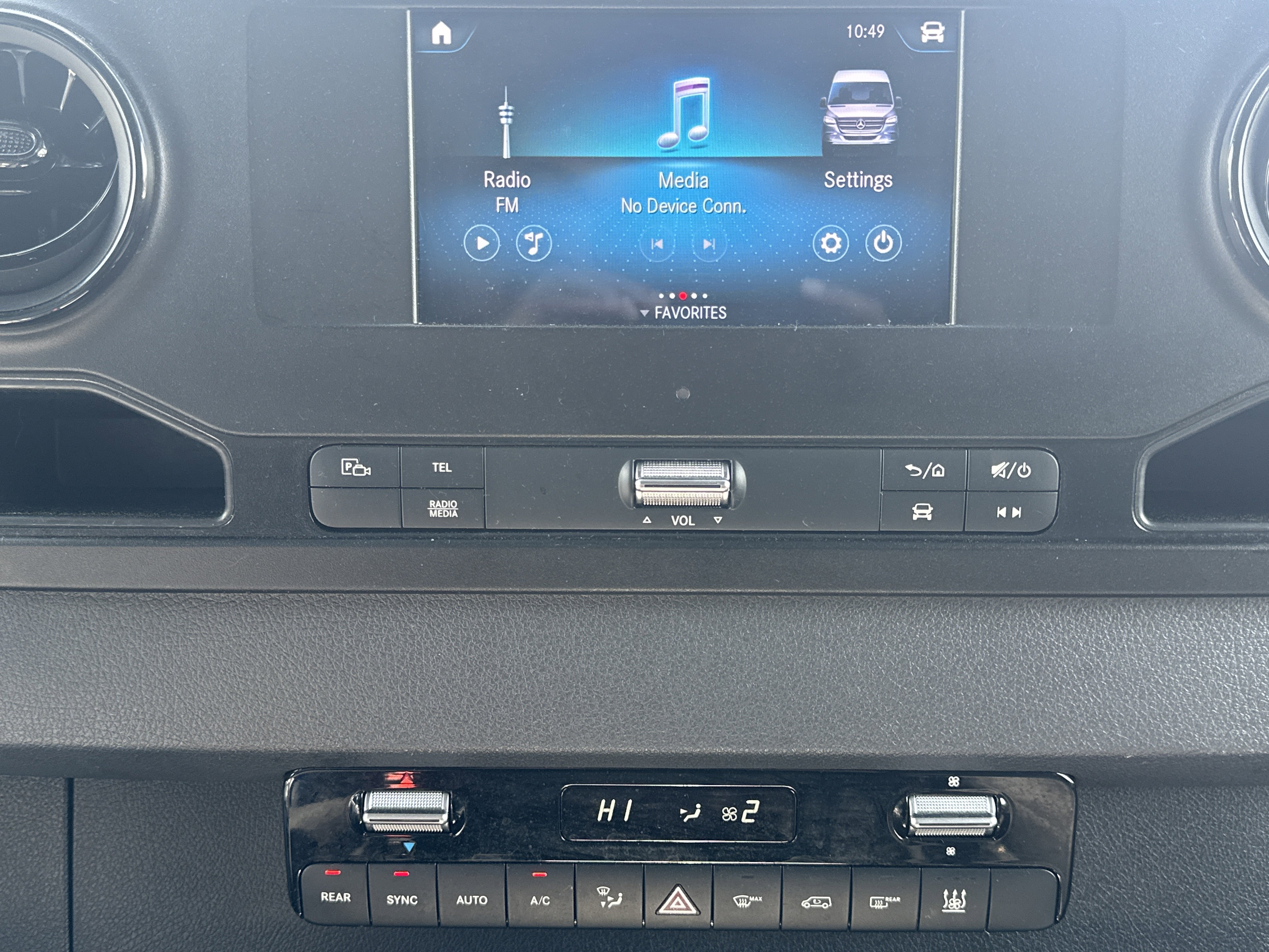 Used 2024 Mercedes-Benz Sprinter 2500 image 22