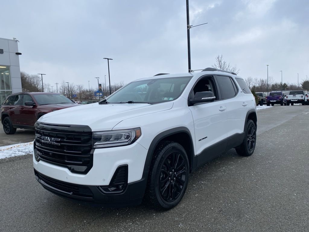Used 2023 GMC Acadia SLT w/ Elevation Edition image 5