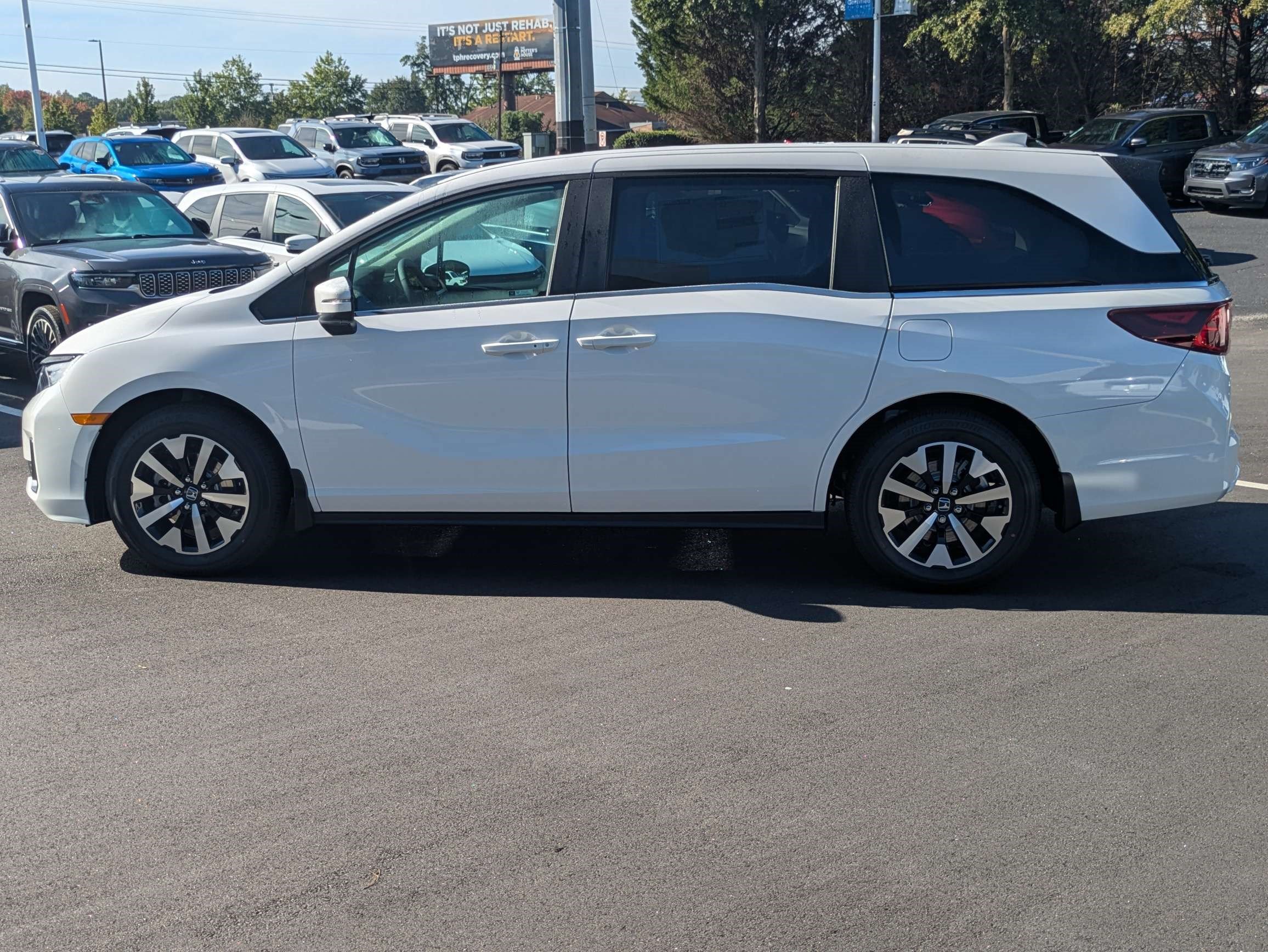 New 2027 Honda Odyssey EX-L image 9