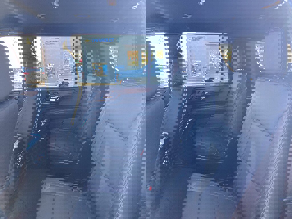 Used 2025 GMC Yukon XL Denali image 16