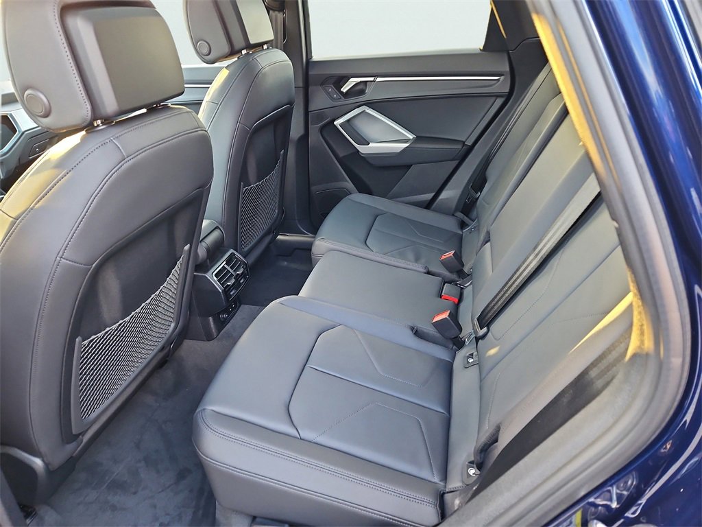 New 2025 Audi Q3 2.0T Premium image 22