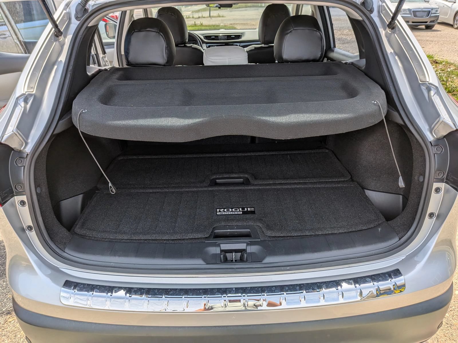 Used 2020 Nissan Rogue Sport SV w/ All-Weather Package AWD/4WD image 29