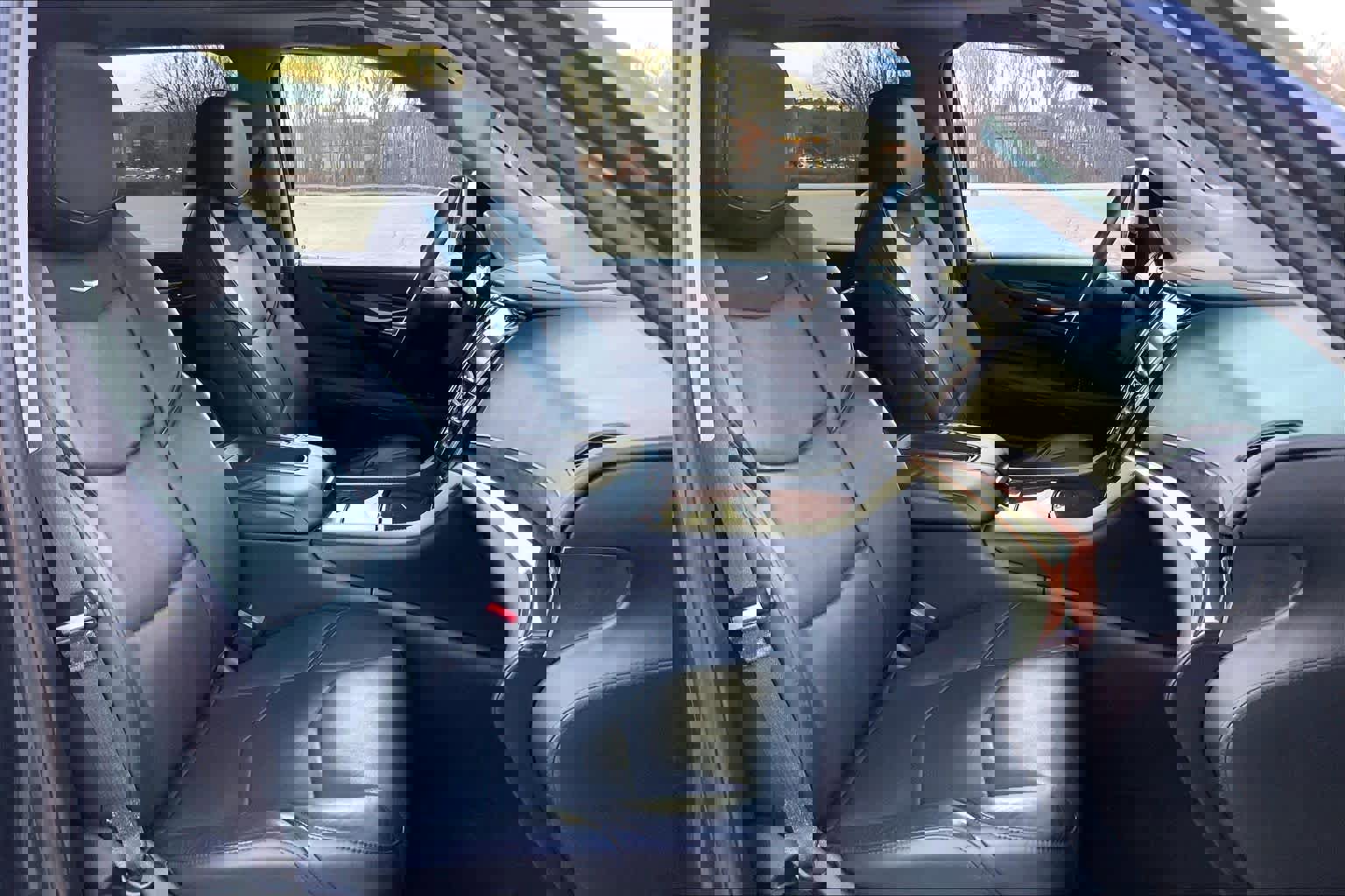 Used 2017 Cadillac Escalade Premium Luxury image 7