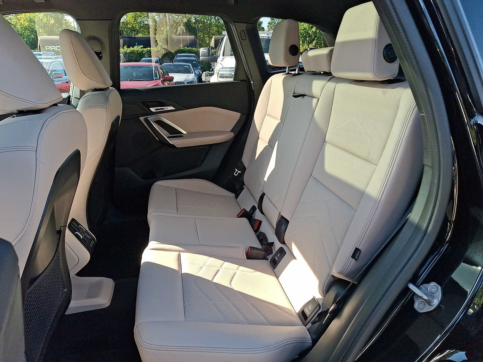 Used 2024 BMW X1 xDrive28i w/ Convenience Package AWD/4WD image 8