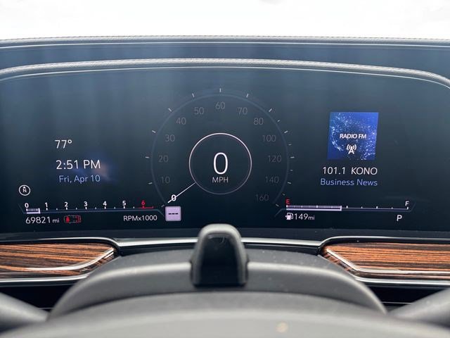 Used 2023 Cadillac Escalade Premium Luxury image 16