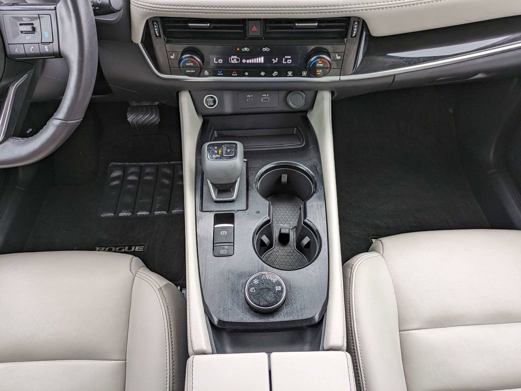 Used 2023 Nissan Rogue SL w/ SL Premium Package image 17
