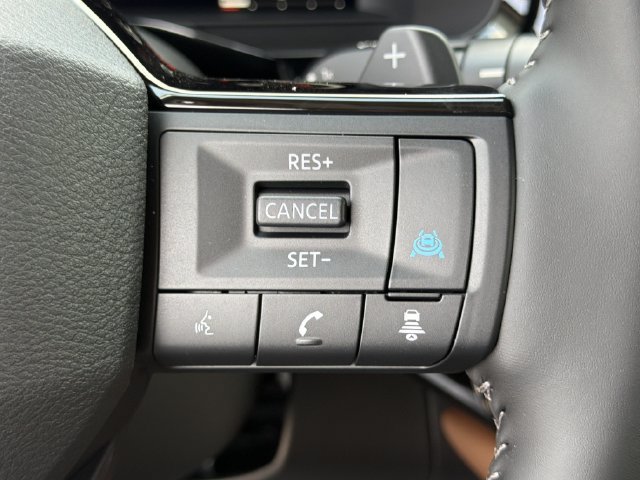 New 2026 Nissan Pathfinder Platinum FWD image 30