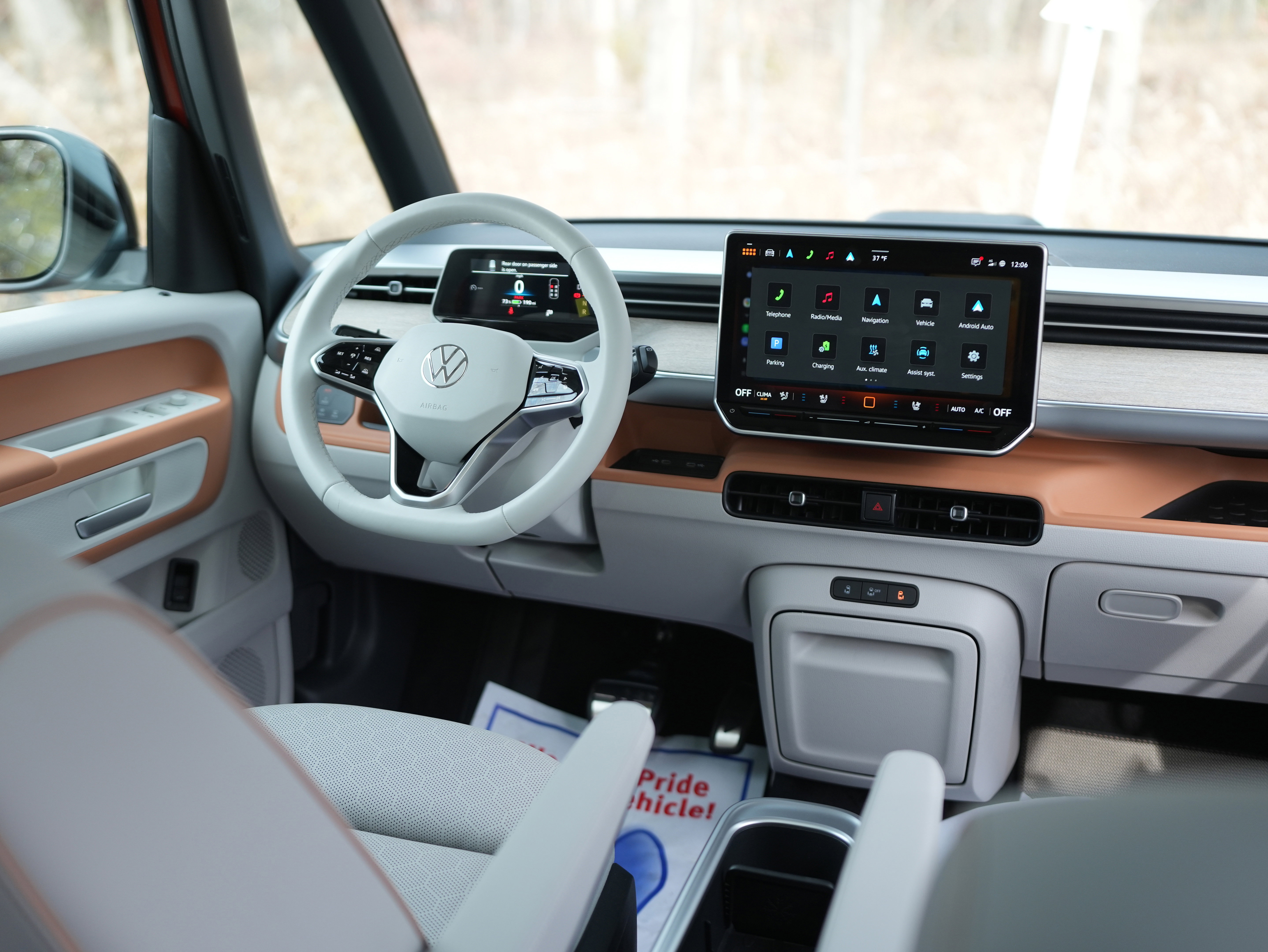 New 2025 Volkswagen ID. Buzz Pro S Plus image 32