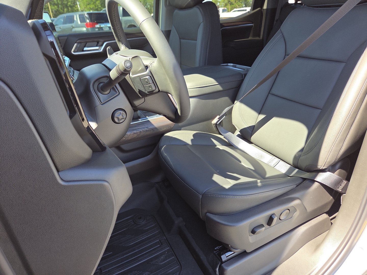 New 2026 GMC Sierra 1500 SLT w/ SLT Convenience Package AWD/4WD image 27
