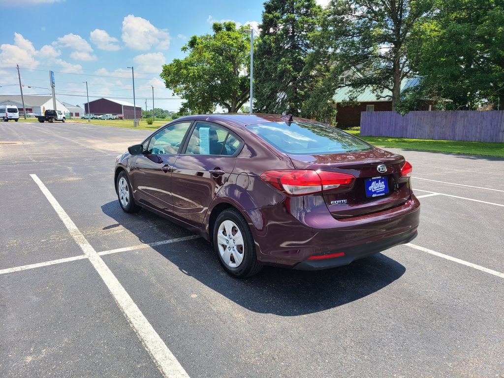 Used 2017 Kia Forte LX FWD image 5