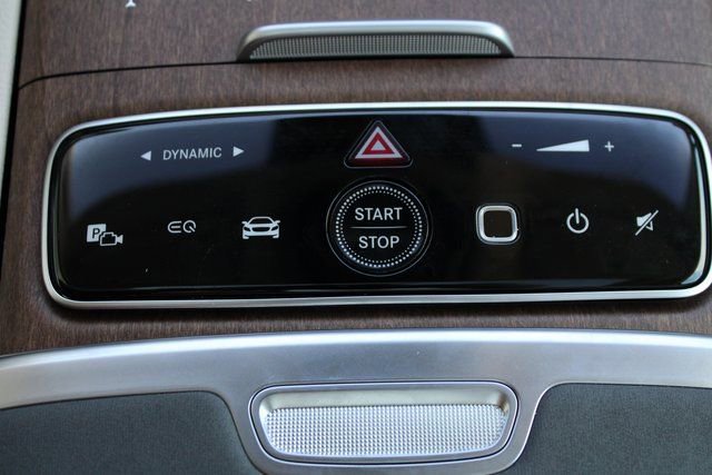 Used 2023 Mercedes-Benz EQS 580 4MATIC SUV image 23