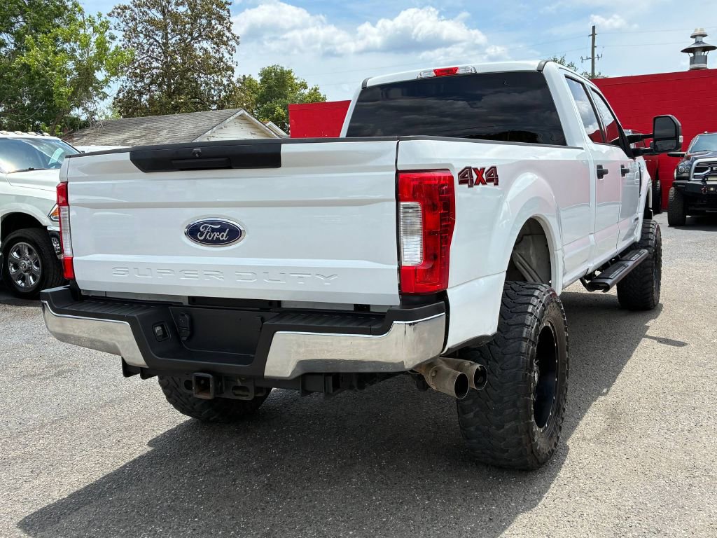 Used 2017 Ford F350 XLT AWD/4WD image 5