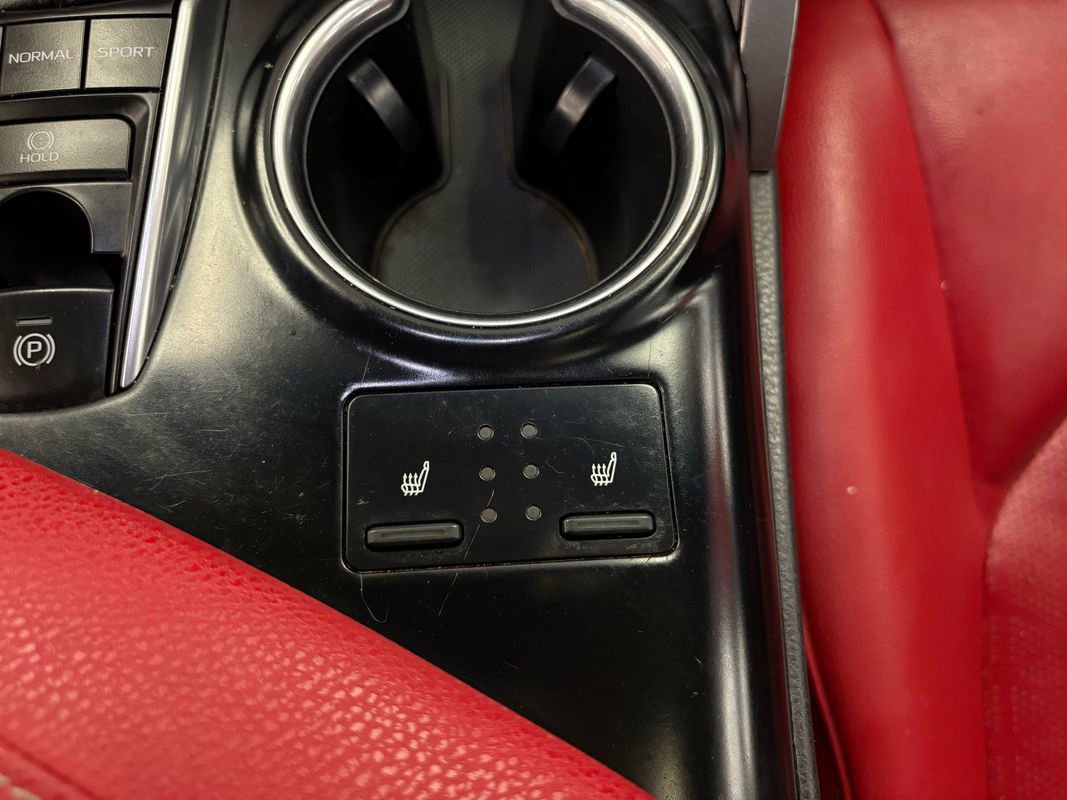 Used 2019 Toyota Camry XSE image 28