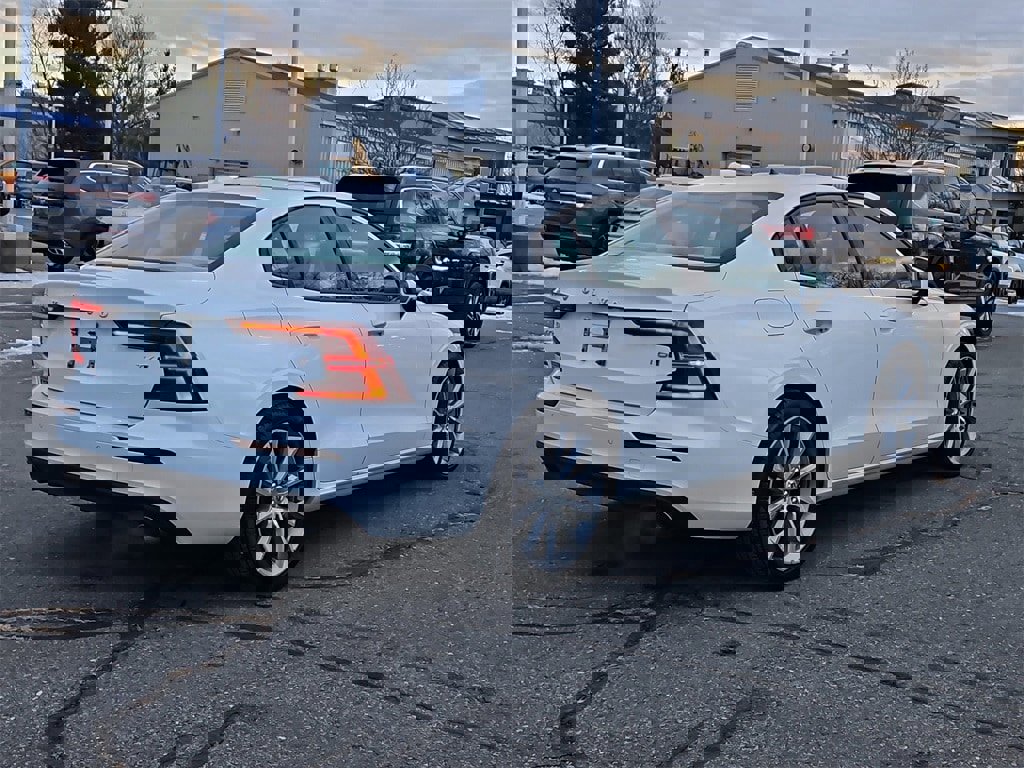 Used 2020 Volvo S60 T6 Momentum w/ Protection Package Premier image 6