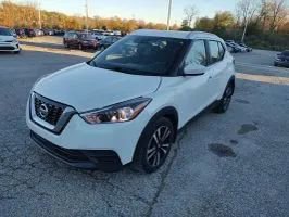 Used 2020 Nissan Kicks SV FWD image 4