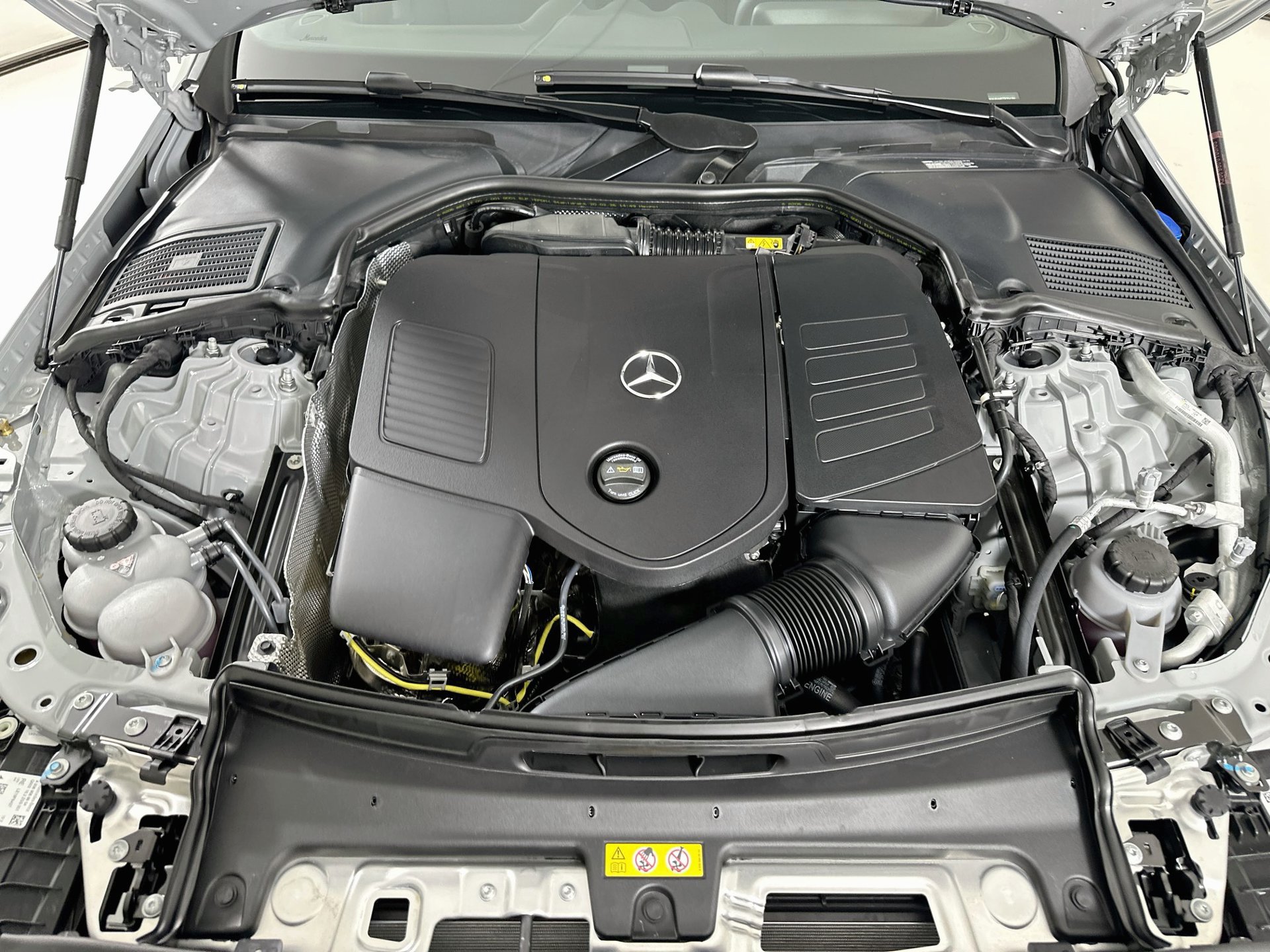 New 2026 Mercedes-Benz C 300 4MATIC Sedan image 32