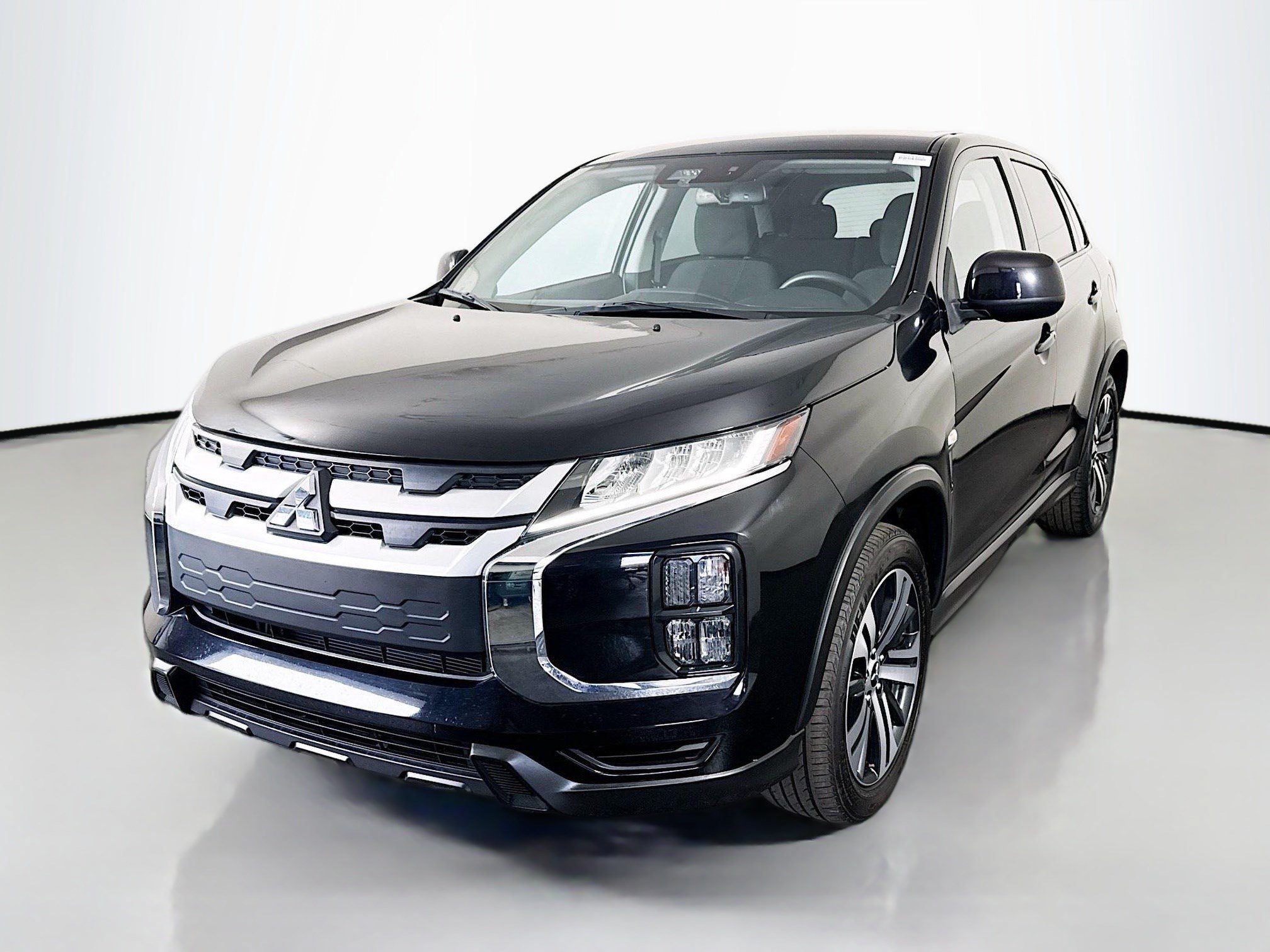 Used 2023 Mitsubishi Outlander Sport ES AWD/4WD image 4