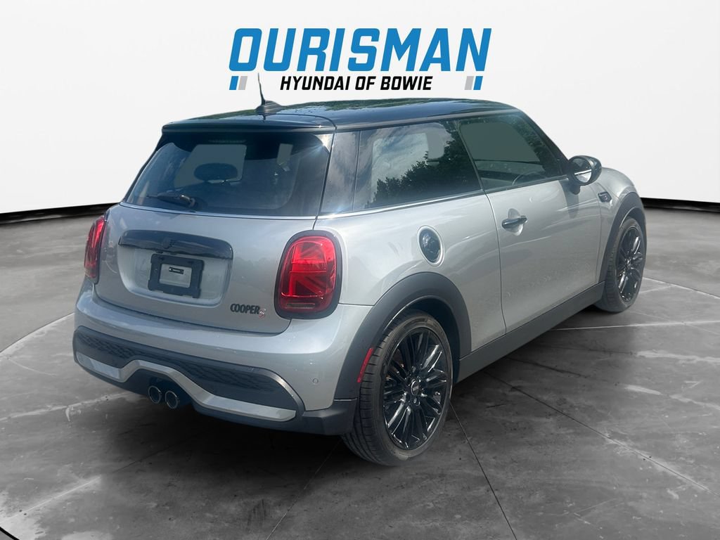 Used 2024 MINI Cooper S w/ Signature Upholstery Package FWD image 6