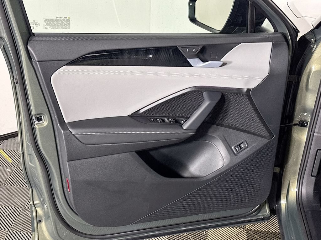 New 2026 Volkswagen Tiguan SE R-Line AWD/4WD image 10