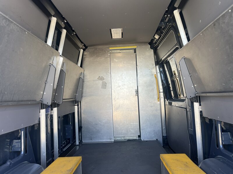 Used 2019 Mercedes-Benz Sprinter 144 image 8