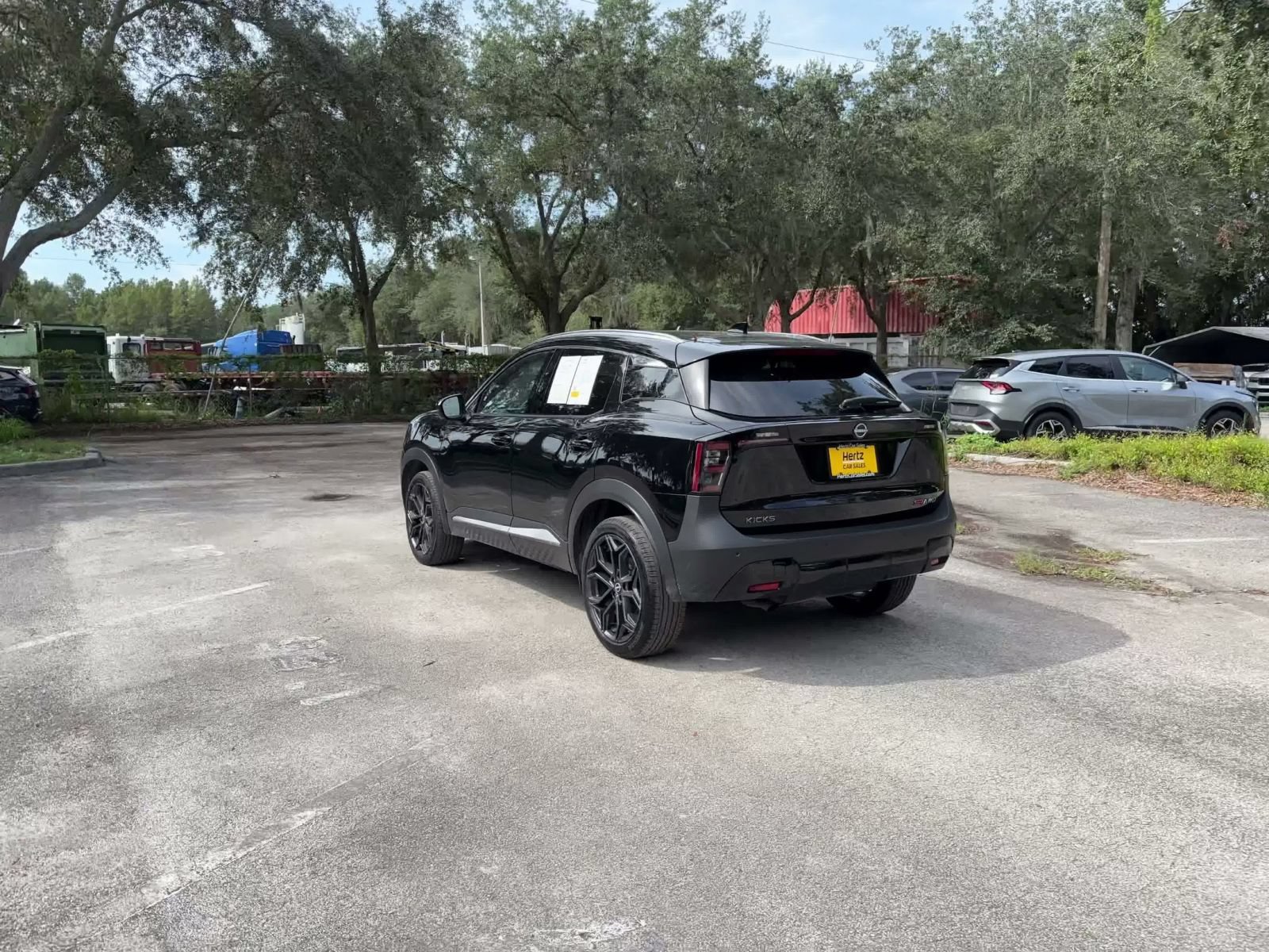 Used 2026 Nissan Kicks SR AWD/4WD image 10