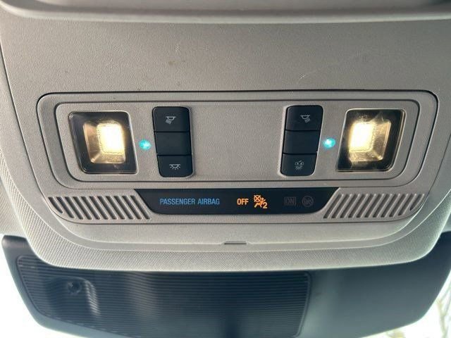 Used 2022 Ford Explorer XLT image 21