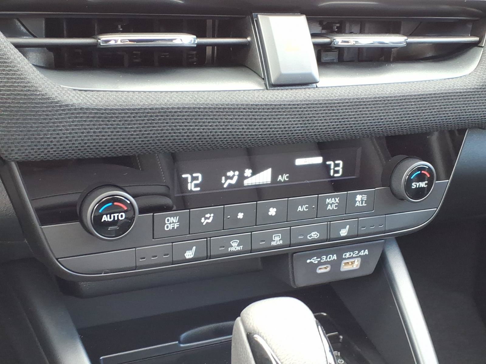 New 2026 Subaru Outback Limited AWD/4WD image 17
