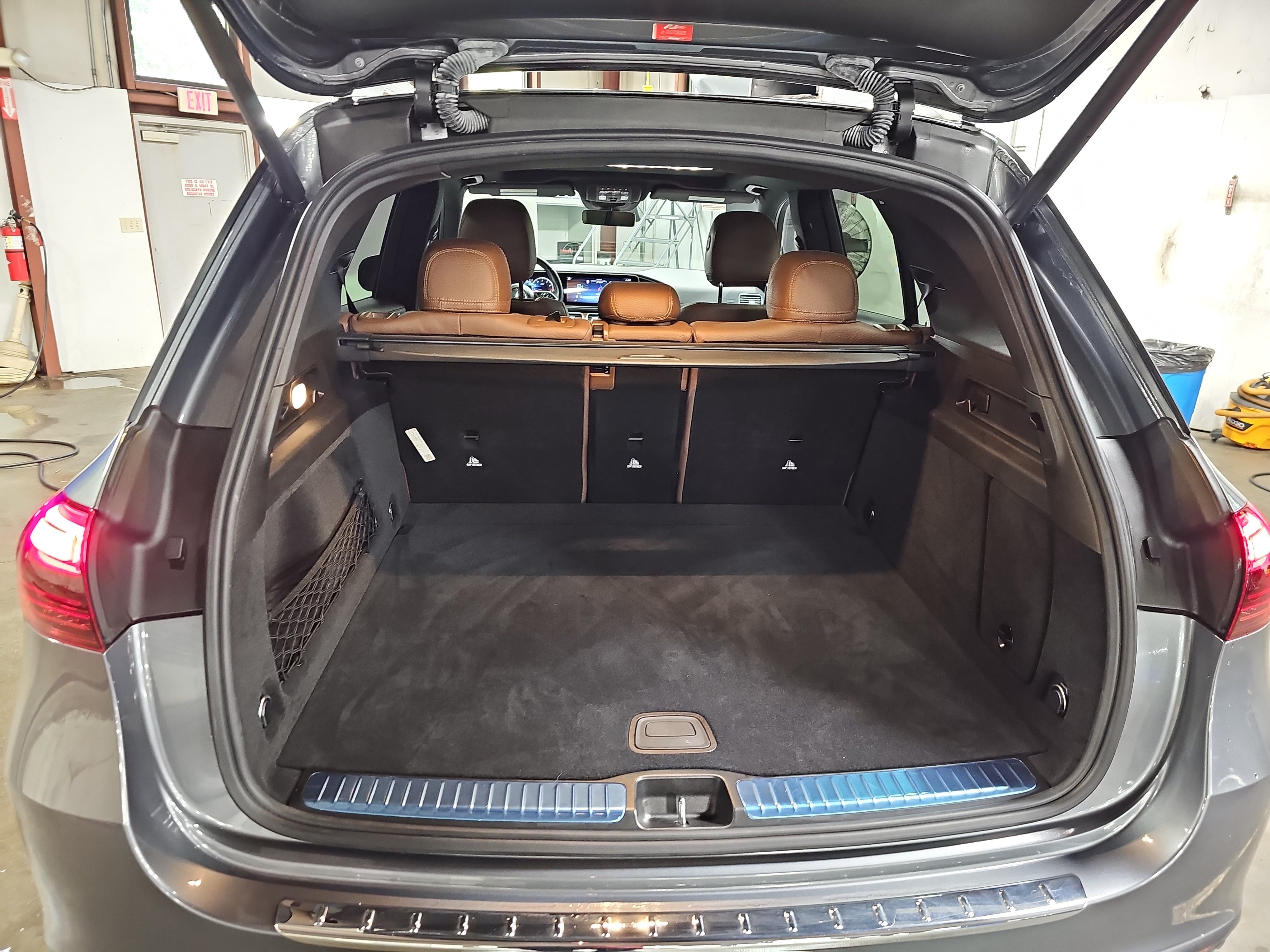 Used 2024 Mercedes-Benz GLE 450 4MATIC image 13