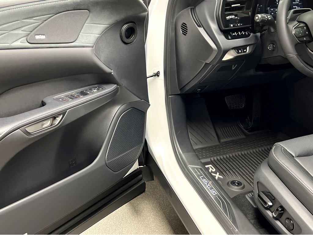 New 2026 Lexus RX 450h AWD image 8