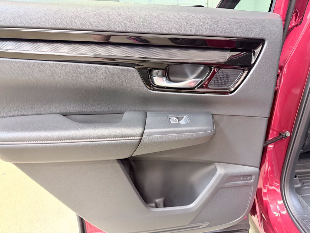 Used 2026 Honda CR-V Sport Touring image 18