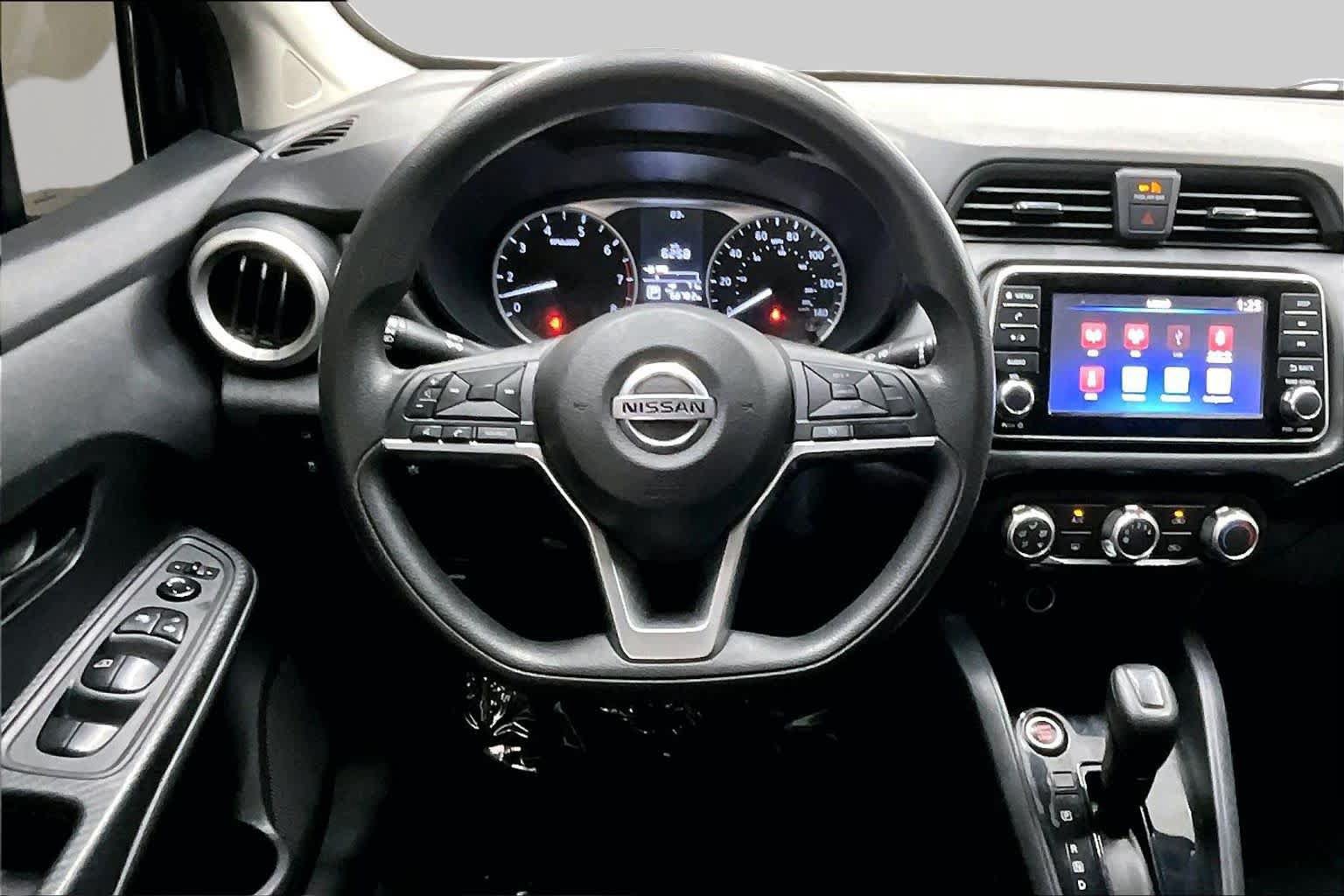 Used 2021 Nissan Versa S FWD image 6