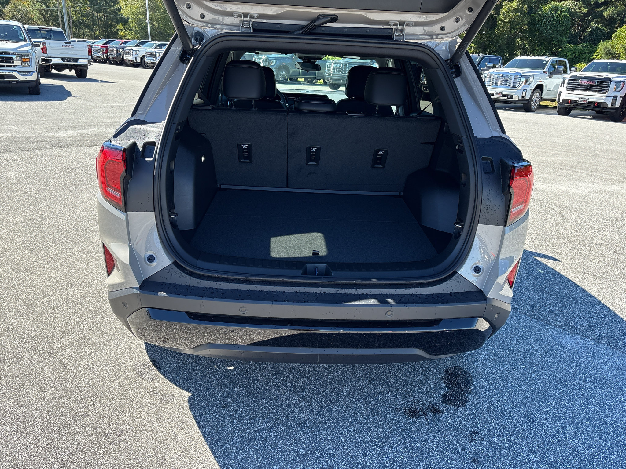 New 2027 GMC Terrain Elevation AWD/4WD image 19