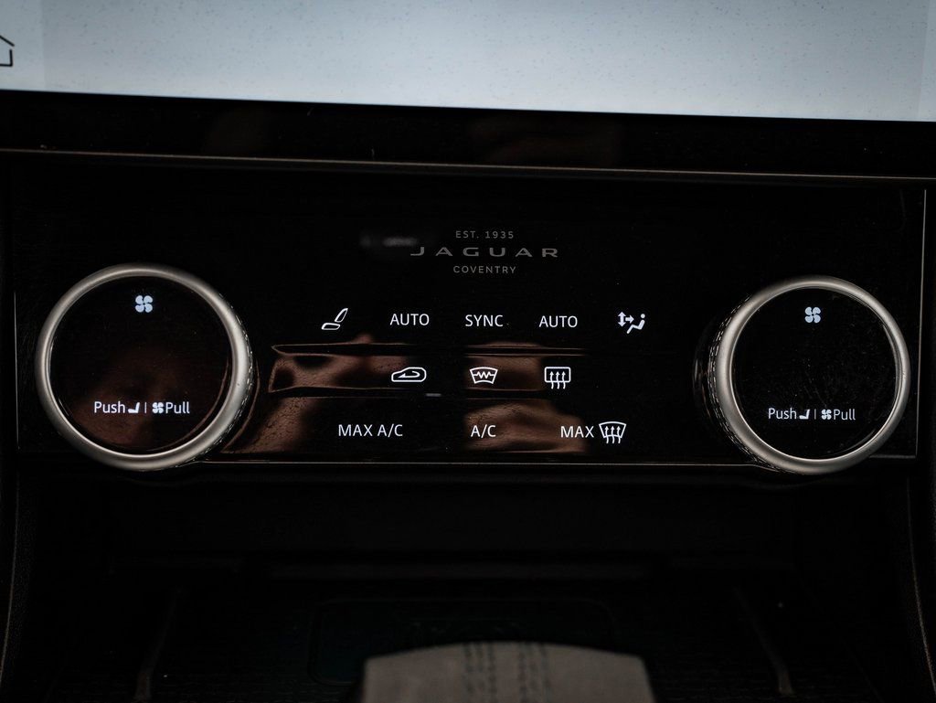 Used 2025 Jaguar F-PACE R-Dynamic S image 37