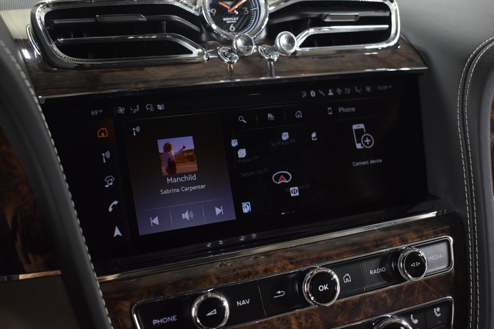 New 2025 Bentley Bentayga AWD/4WD image 34