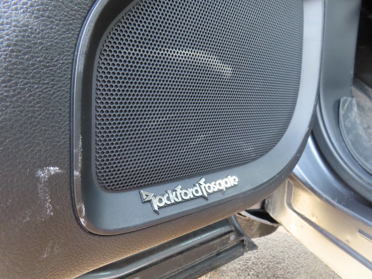 Used 2017 Nissan Titan PRO-4X image 10