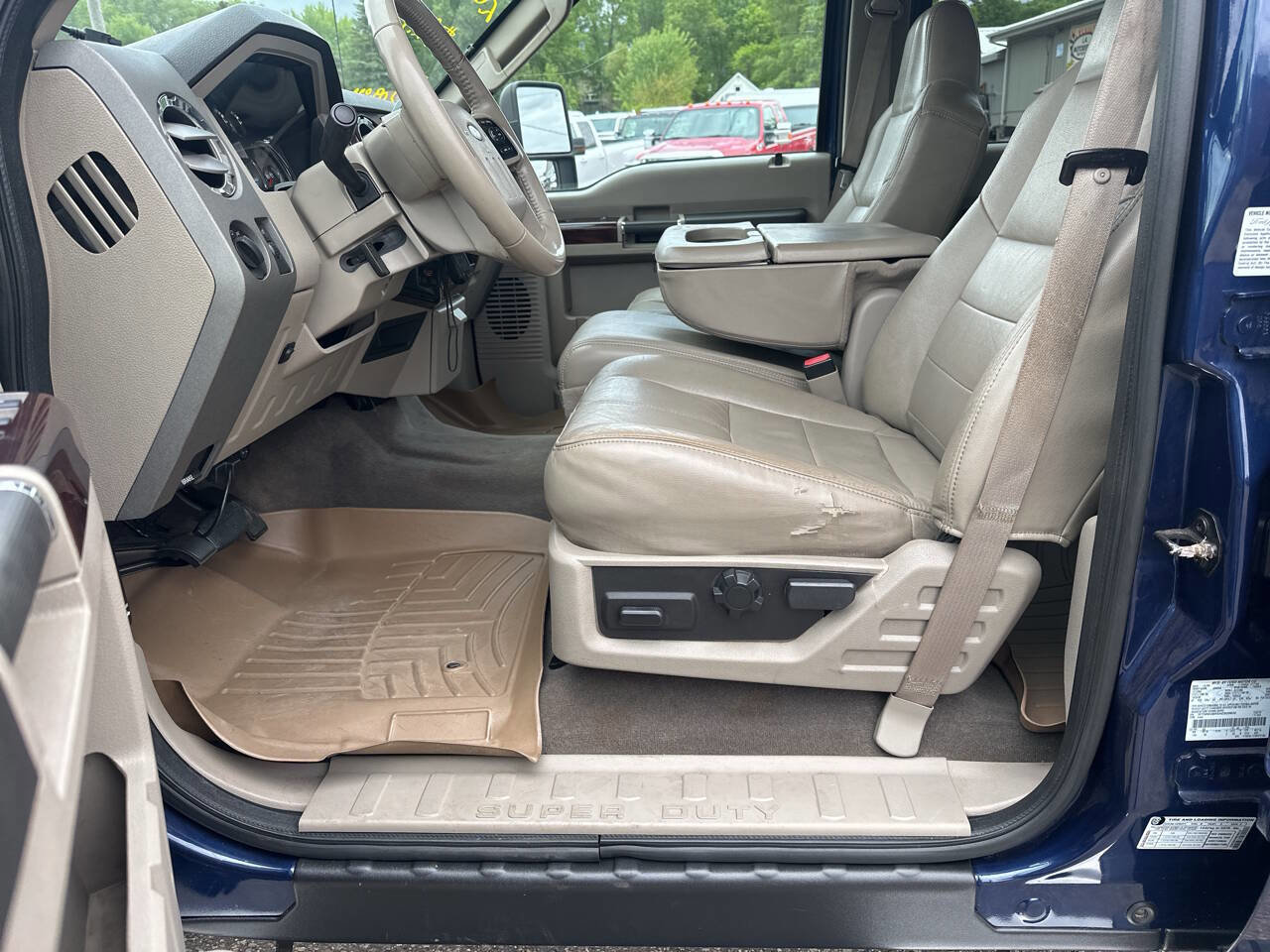 Used 2010 Ford F350 Lariat image 31
