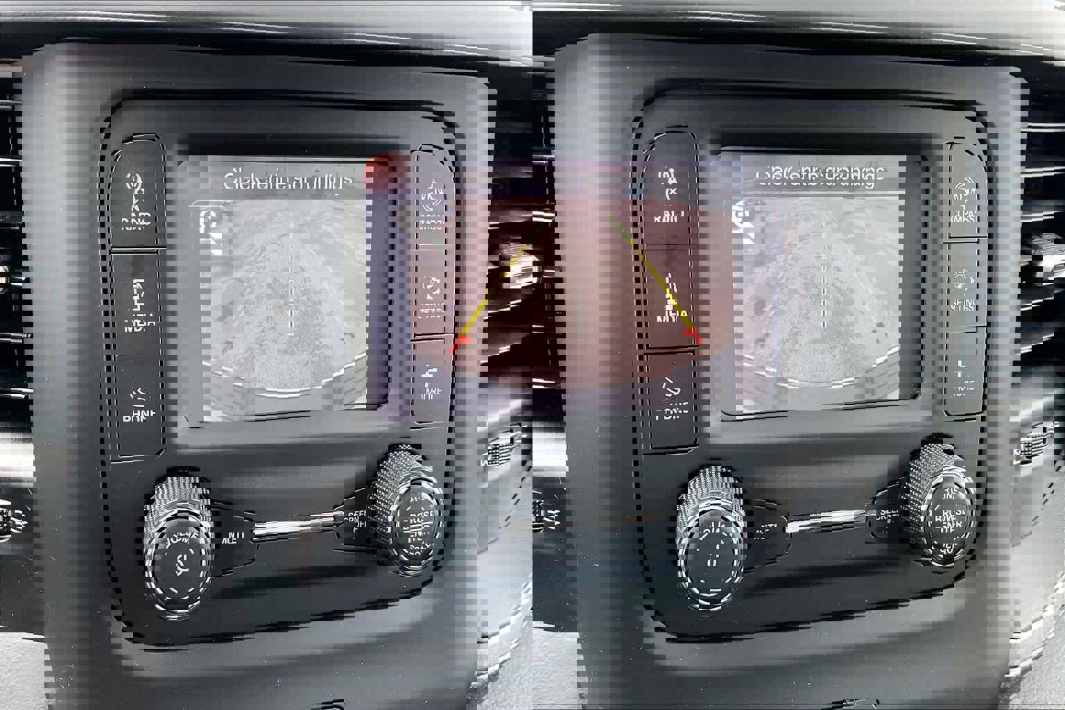 Used 2024 RAM 3500 Tradesman w/ Chrome Appearance Group image 24