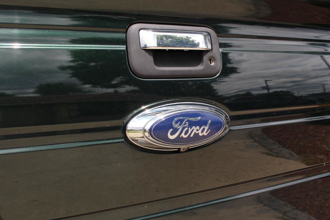 Used 2014 Ford F150 XLT w/ Equipment Group 302A Luxury AWD/4WD image 40