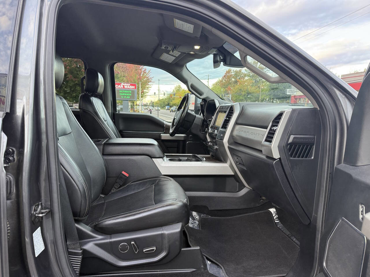 Used 2019 Ford F450 Lariat w/ Lariat Ultimate Package image 16