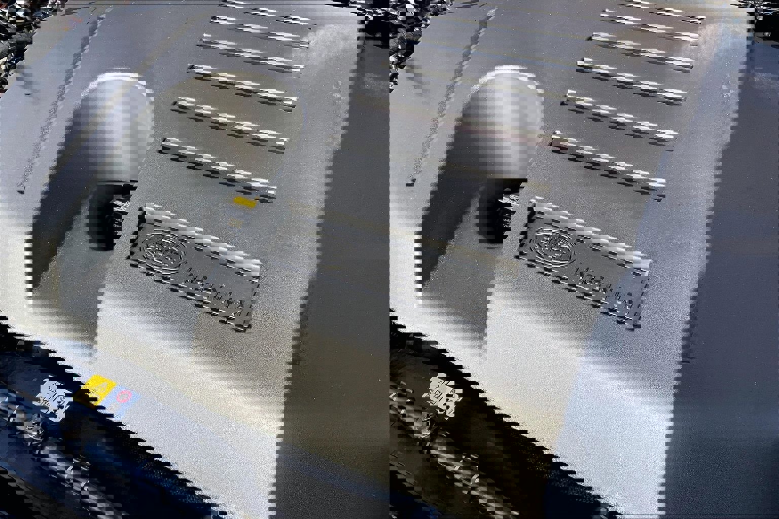 New 2026 Land Rover Defender 130 X-Dynamic SE image 17