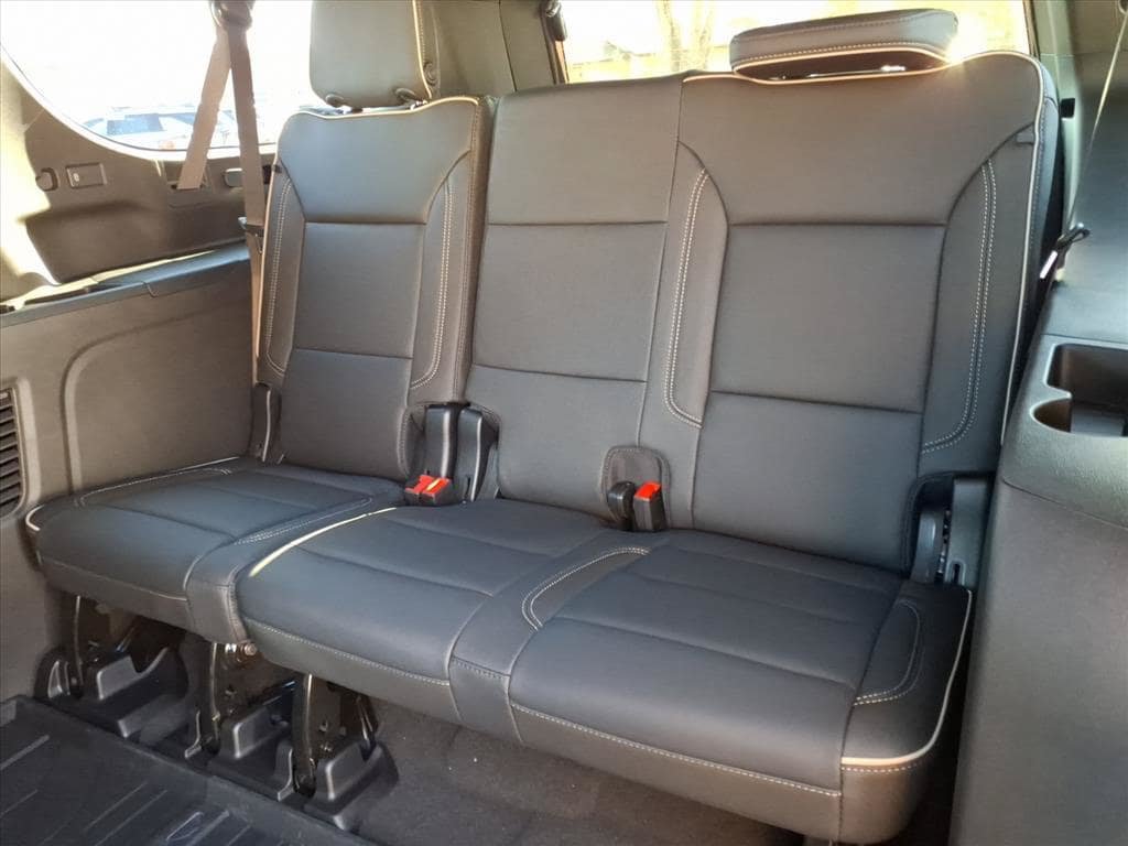 New 2026 Chevrolet Suburban Premier w/ Sun And Tow Package RWD image 12