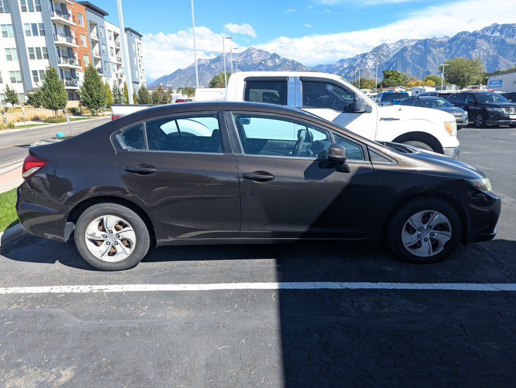 Used 2013 Honda Civic LX image 2