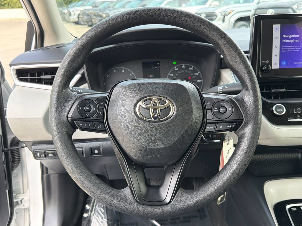 Used 2024 Toyota Corolla LE FWD image 24