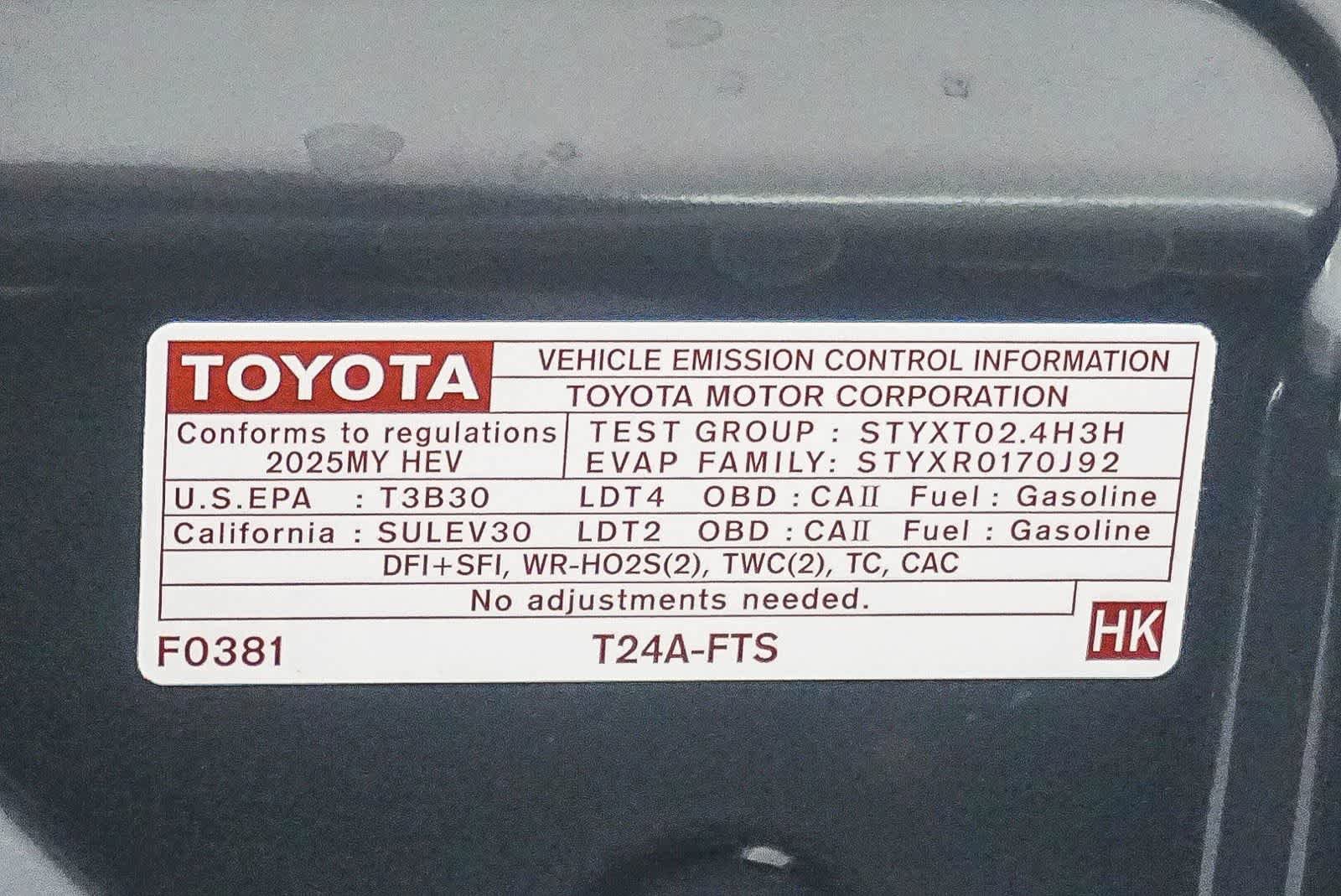 Certified 2025 Toyota Tacoma TRD Off-Road AWD/4WD image 43