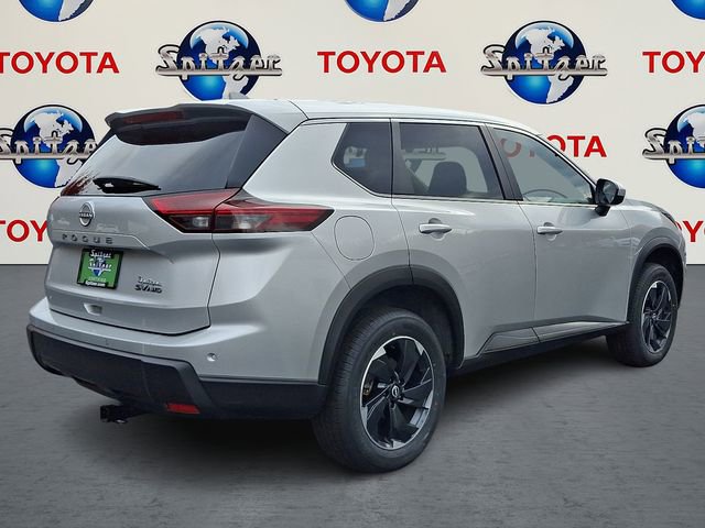Used 2024 Nissan Rogue SV image 8