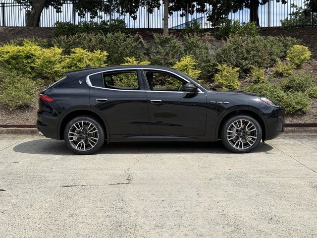 New 2025 Maserati Grecale GT image 2