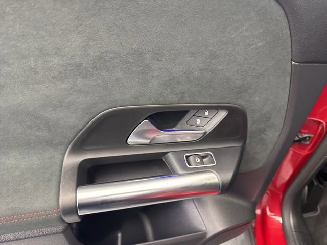 Used 2022 Mercedes-Benz GLA 250 4MATIC image 40